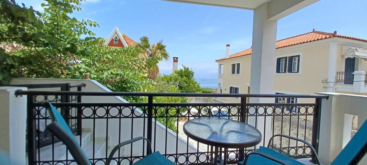 Seaview Luxury Apartment Митилини Экстерьер фото