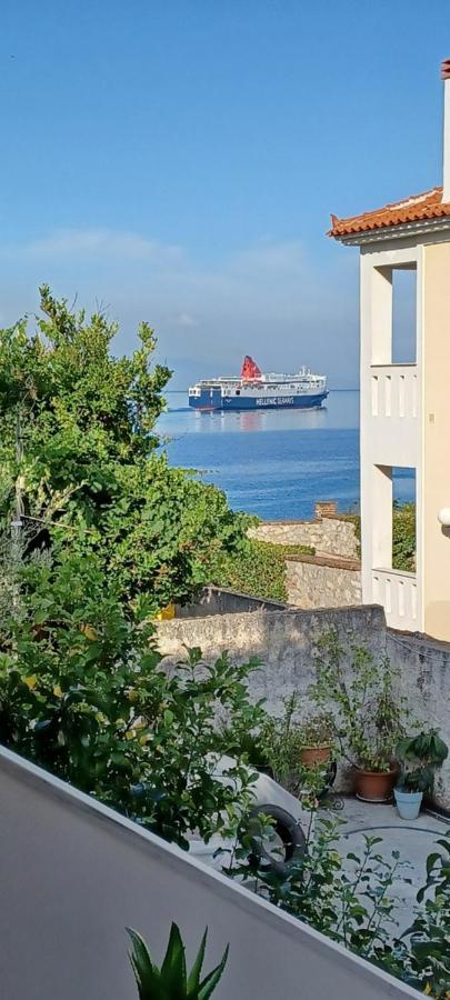 Seaview Luxury Apartment Митилини Экстерьер фото