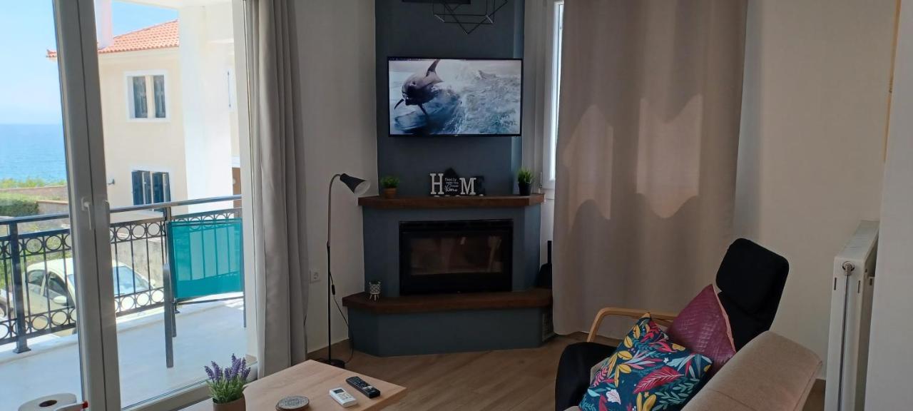 Seaview Luxury Apartment Митилини Экстерьер фото